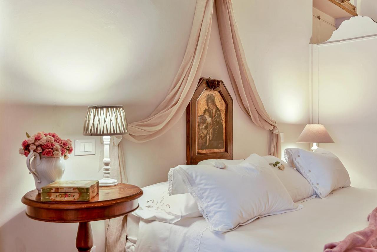 Royal Apartment *